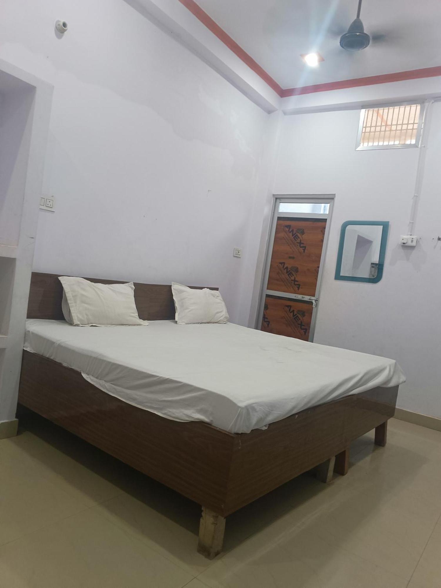 La Ayodhya Residency Exterior foto