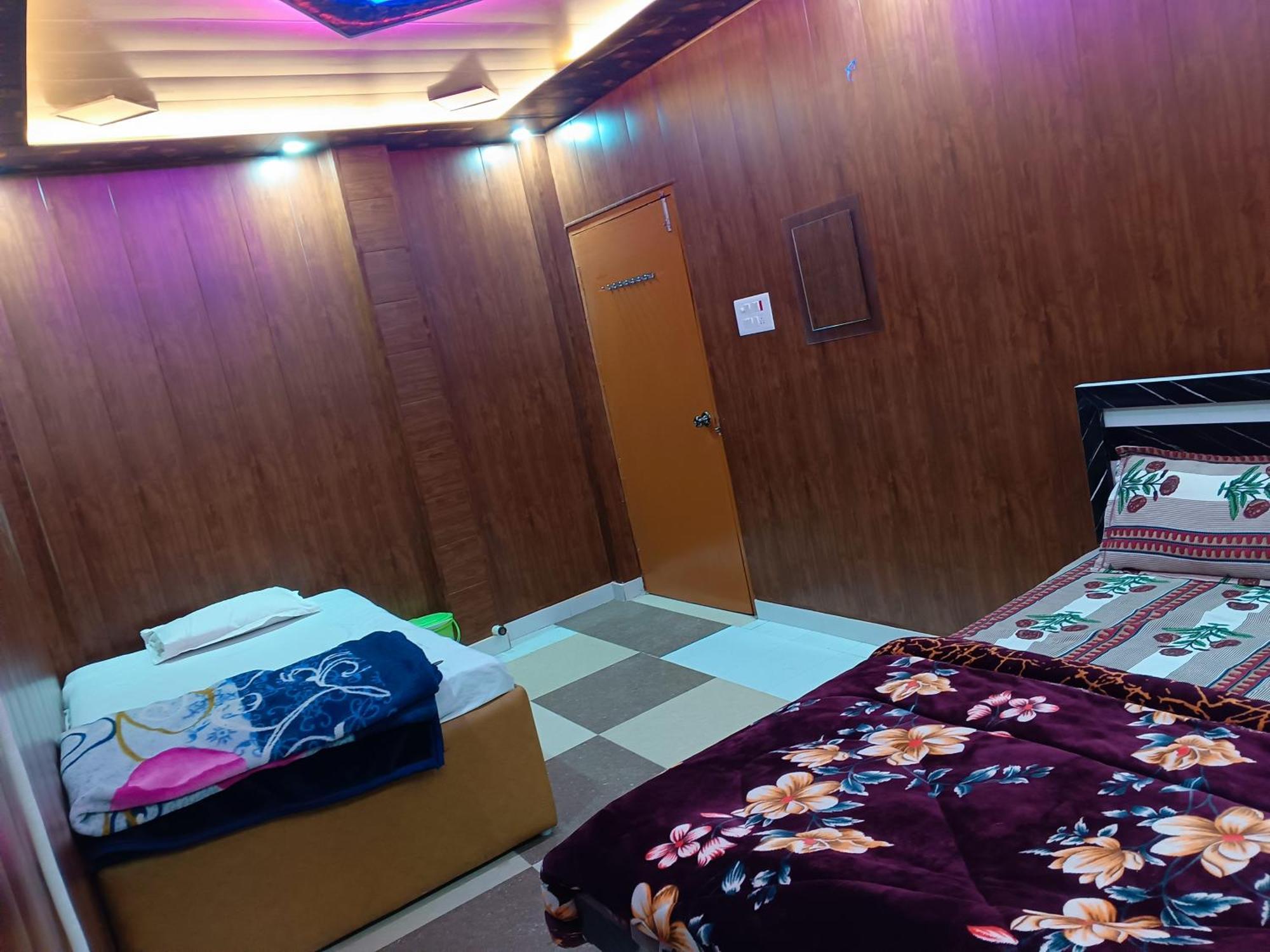 La Ayodhya Residency Exterior foto